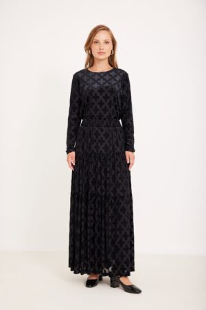 חליפת טול שחור