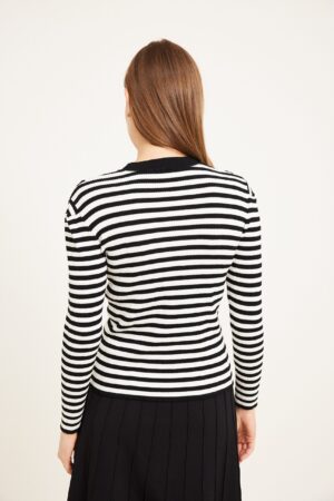 סריג אפודה שחור לבן