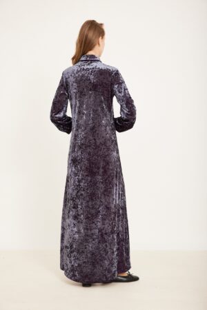 שמלת קטיפה אפורה