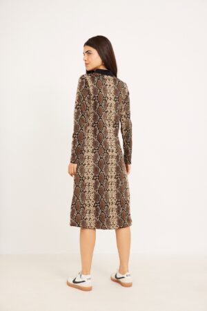 שמלת A מנומרת