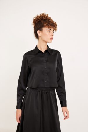 חלוק שהותאם לנוחות אופנתית, בגדי עבודה ואלגנטיים לנשים.