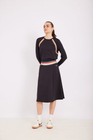 חצאית ספורט פסים צבעוני