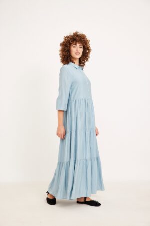 שמלת קומות מקומט תכלת