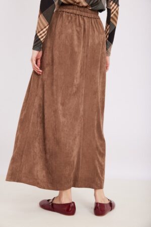 רשומה: אורדמן-חצאית מחמאה באורך מלא עם מגע קטיפתי.