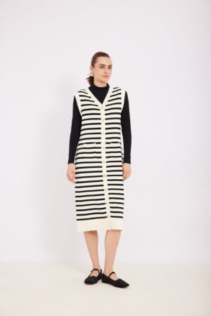 וסט סריג פסים ארוך