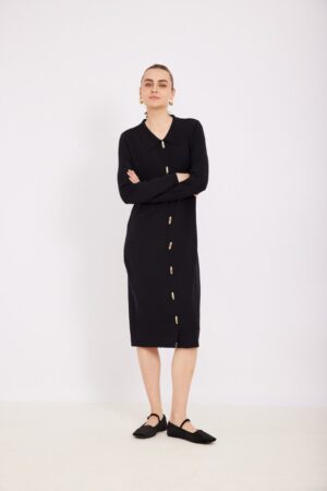 שמלת סריג כפתרה