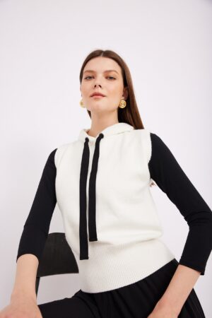 אפודת קופצ'ון סריג וסרטים